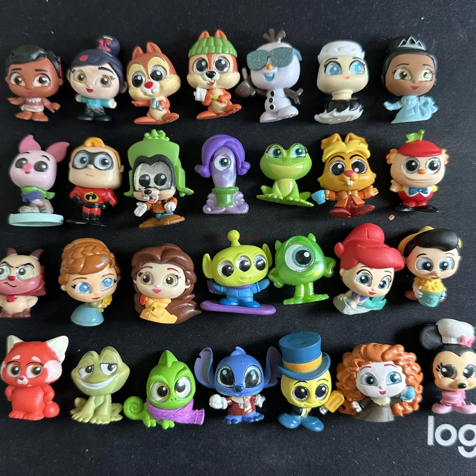 

Disney Классическая оригинальная мини-фигурка, 30 шт., дверные изделия, без дубликата, Стильные стеклянные бриллианты, небольшие фигурки, Детские Подарочные игрушки