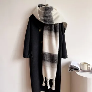 Sciarpa scozzese autunno inverno in cashmere Accessori di lusso da donna Calore Nappe policromate Sciarpa di pashmina Scialle di mohair peloso 1