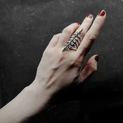 Stylish Cyberpunk Gothic Skeleton Ring - Unisex Retro Bone Metal Jewelry Accessory - Adjustable (Skeleton Ring)