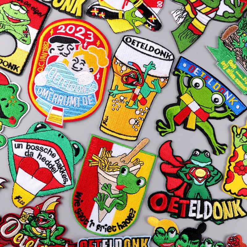 

Oeteldonk Emblem Frog Embroidery Patch Cartoon Applique DIY Iron on Patches for Clothing Sticker Carnival for Netherland Emblems