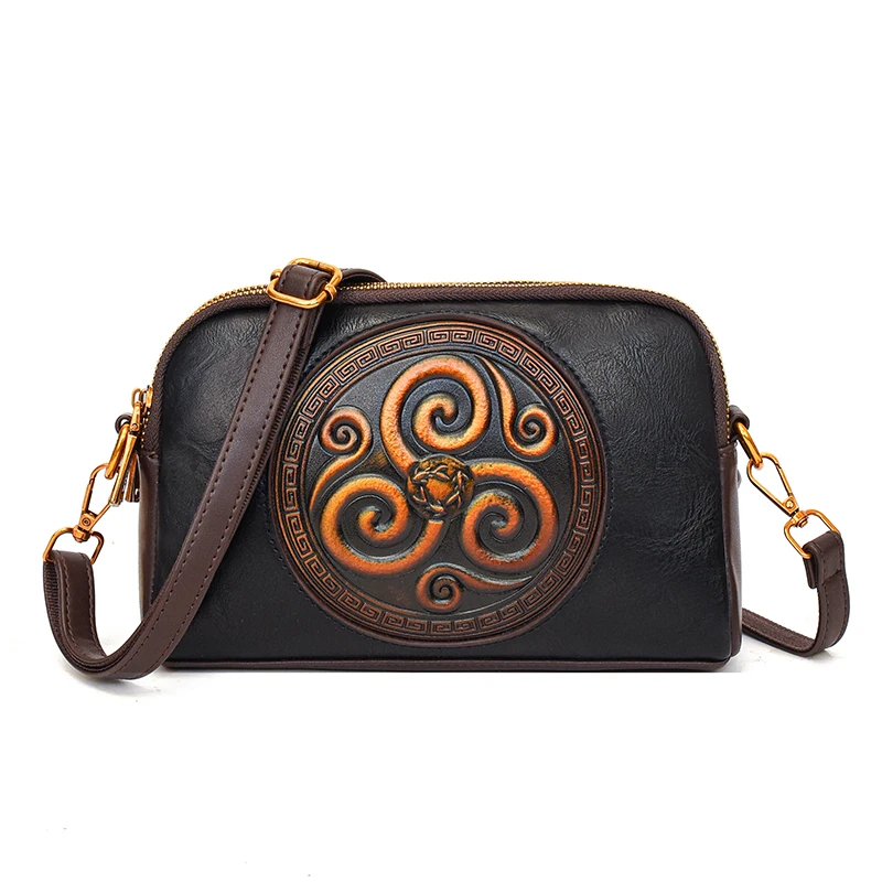 black shoulder bag