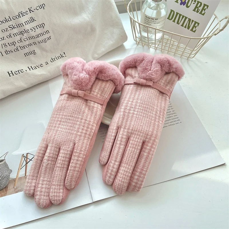 Winter Female Thick Plush Wrist Warm Cashmere Cute Cycling Mittens Women Plaid Touch Screen Driving Glove fashion women winter gloves outdoor cycling thickened velvet mittens windproof warm gloves cute furry sport female gloves screen