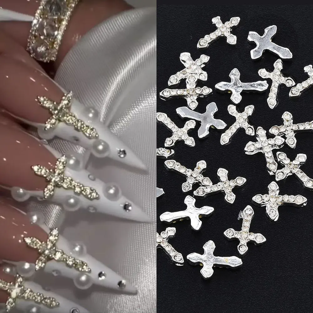 30 Stück 3D Kreuz Nagel Charms Mit Strass & Perle – DIY Nail Art Für Tolle Nägel!