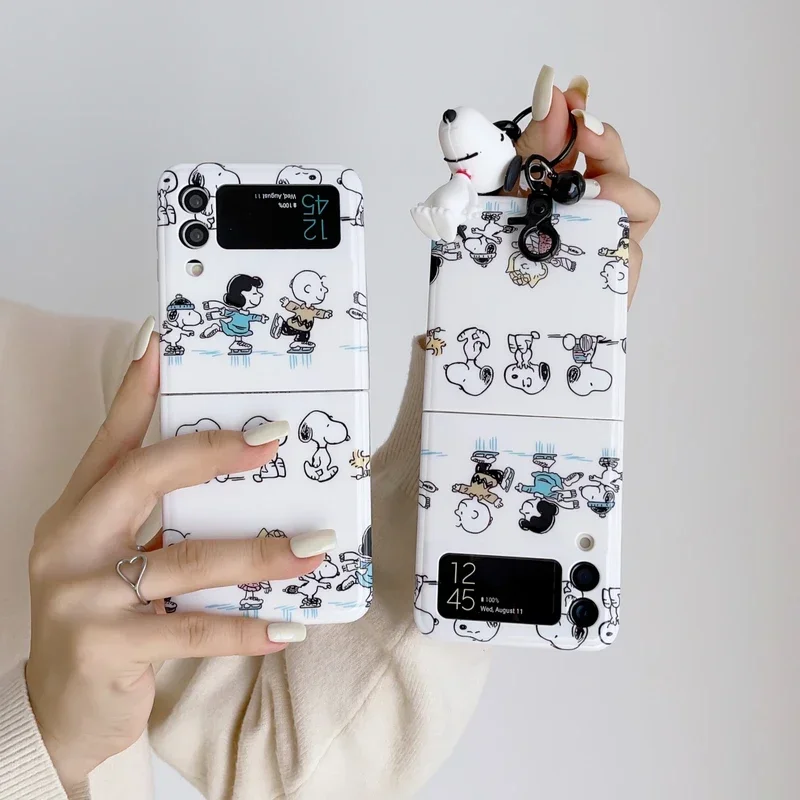 Cute Peanuts Snoopy Charlie Brown Anime Portachiavi Ciondolo Custodia Per Telefono Per Samsung Galaxy Z Flip 3 4 5 5G Hard Cover Funda