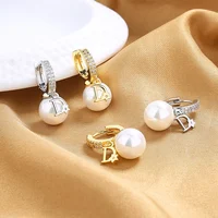 High-end Feeling Light Luxury Trendy Temperament D-letter Atmospheric Earrings 2