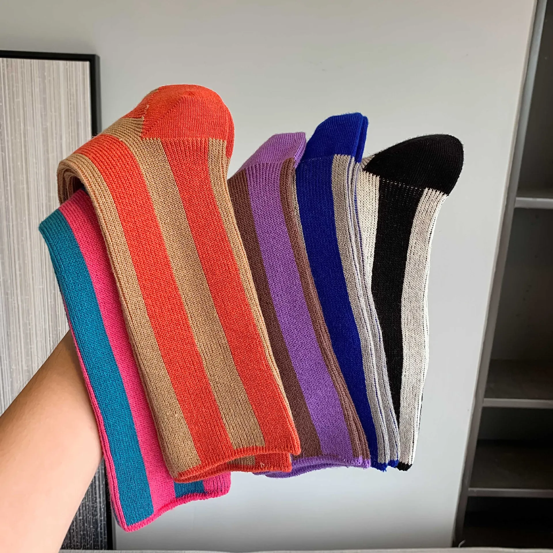 Unisex New Line Color Matching Stripes in Tube Socken Double Needle Double Way Design Baumwollsocken Sport Atmungsaktive Socken – Detail 12