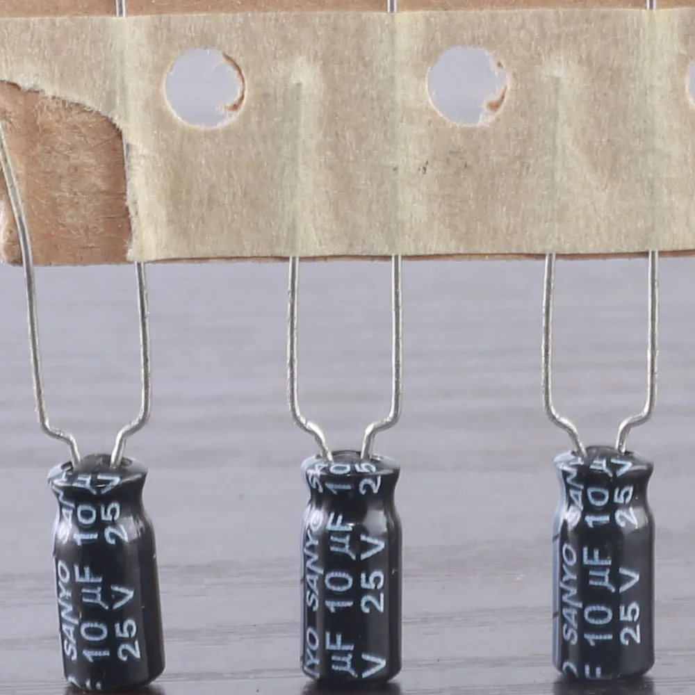 

50 шт., электролитический конденсатор SANYO 10mfd, 25 в, 10 мкФ, 5*11 мм, 85 ℃