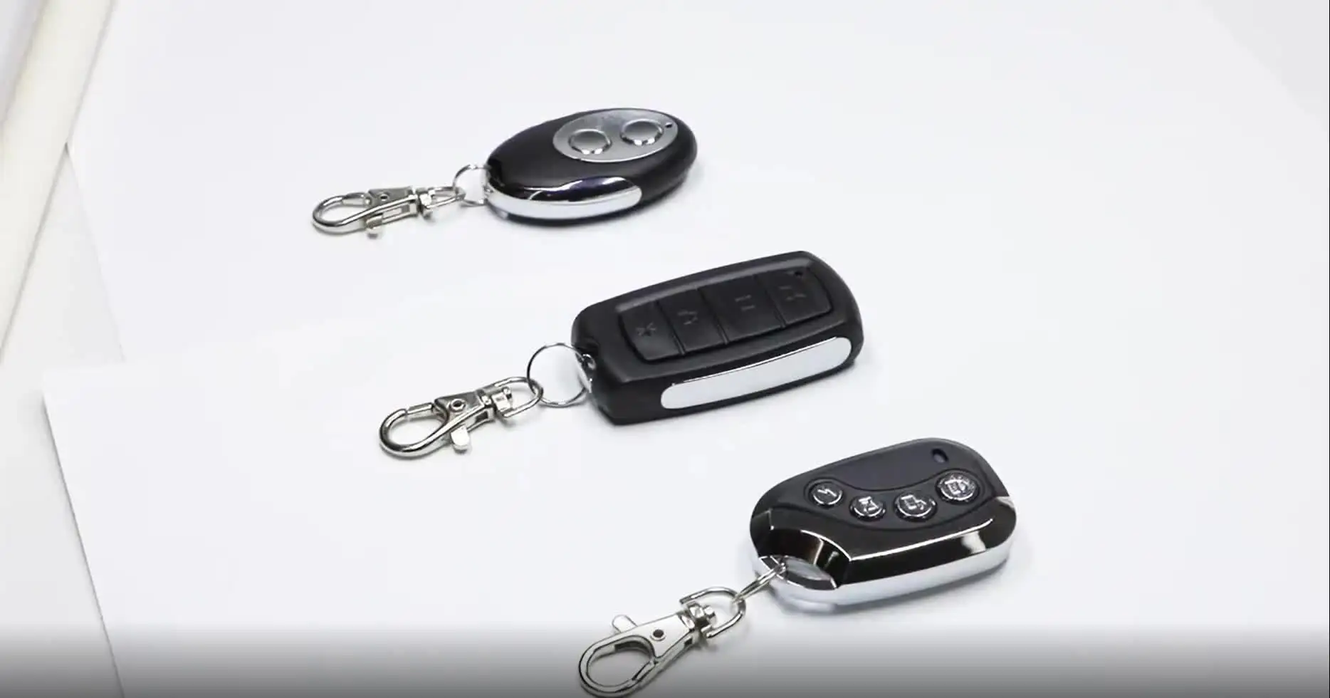 Универсальный многочастотный пульт дистанционного управления для гаражных