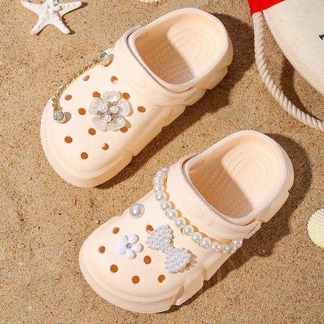 Girls Fashion Solid Color EVA Clogs - Breathable Non-slip Slip-On Sandals with Flower Chain and Pearl Design 2
