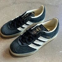 Adidas Originals Gazelle Indoor Chaussures basses vintage polyvalentes pour femme et fille, Noir Crème Blanc, style allemand, JS1412 1