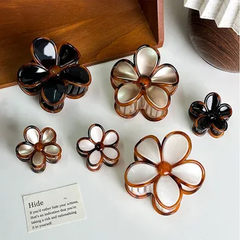 مشبك شعر فاخر على شكل زهرة اللؤلؤ، بسيط وأنيق للنساء والفتيات 1