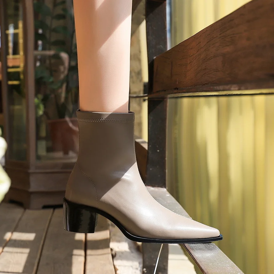 thumbnail image 1 of Zapatos de tacón grueso de estilo sencillo y moderno para mujer, con punta, sexys, clásicos, finos, cortos, de lujo, de tacón medio grueso, 1 of 5