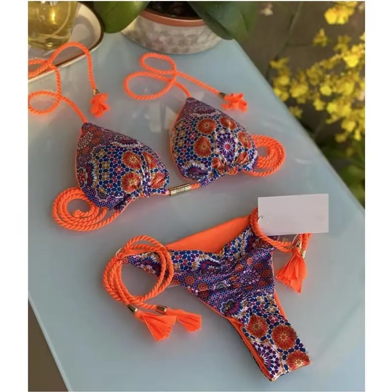 PlatiNum Swimsuit - Adjustability detail