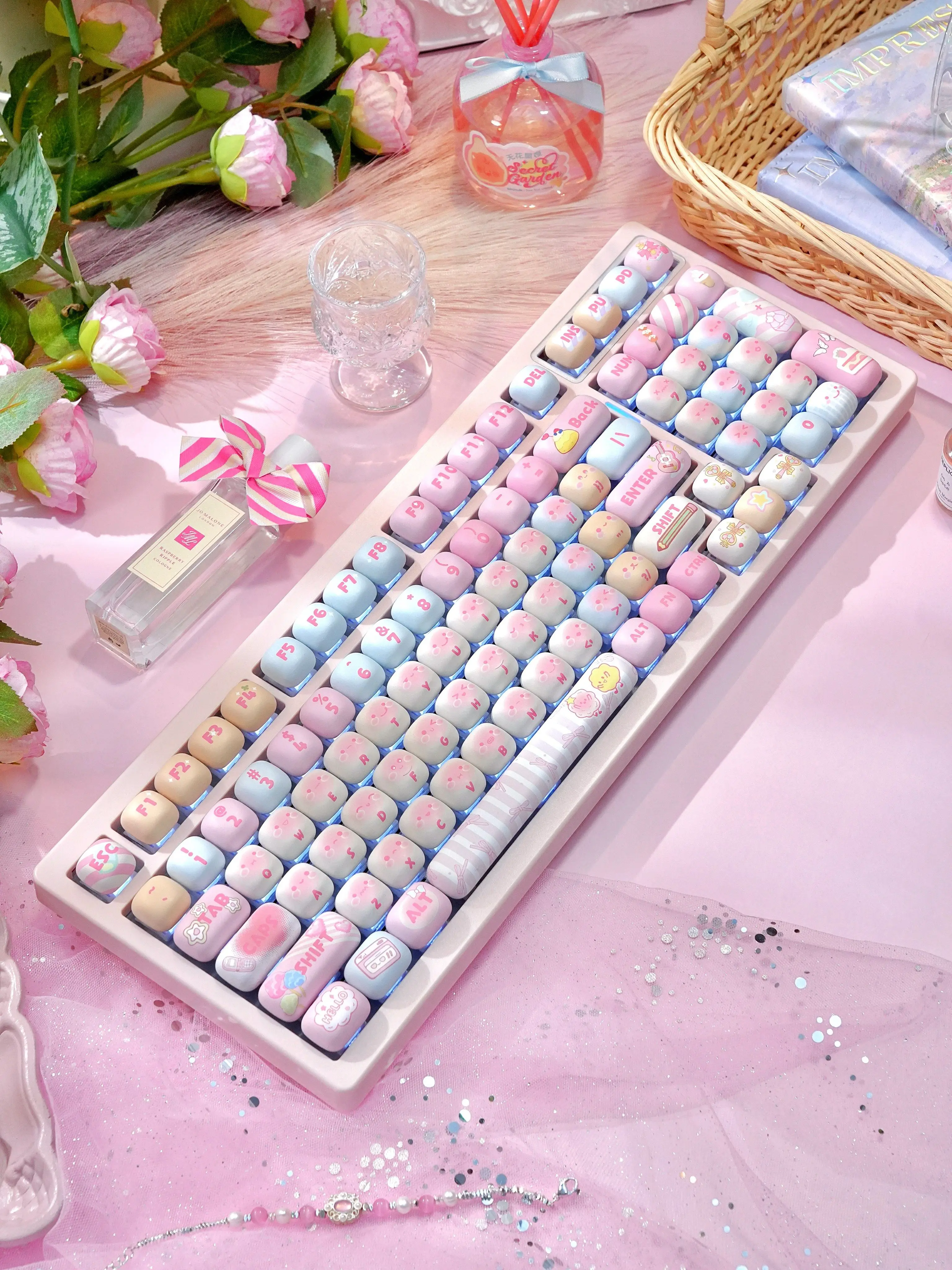 rounded cute keycaps for ANSI mechanical keyboards