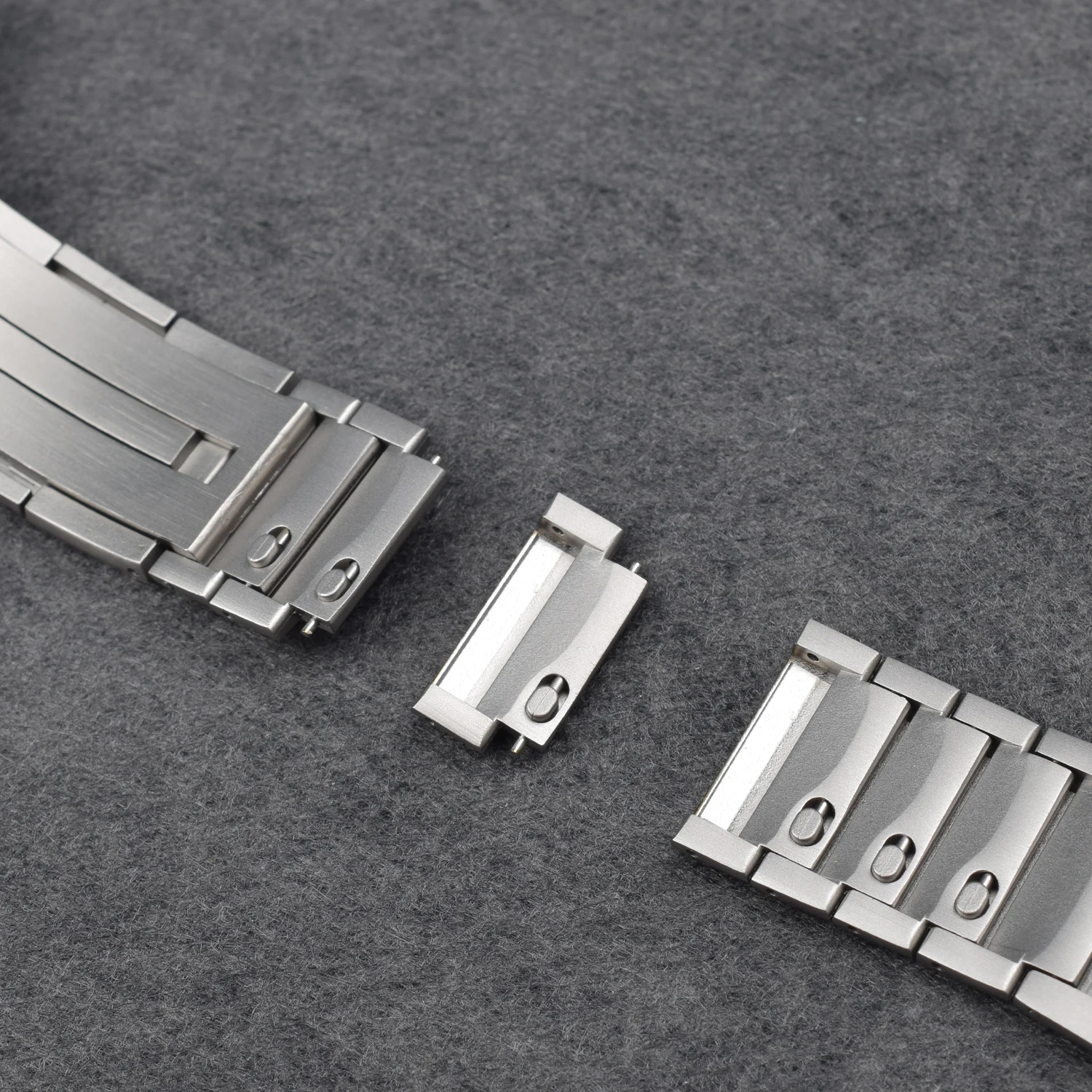 Luxury Titanium Band - Premium Stainless Steel Metal Bracelet Strap