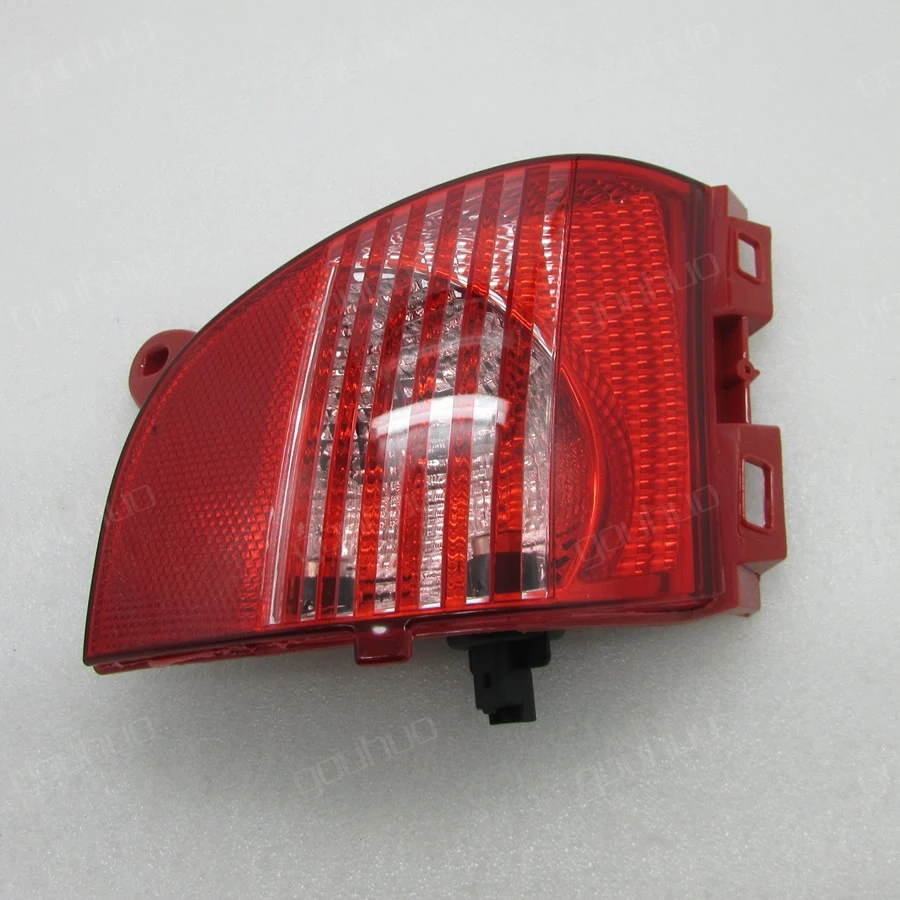 For Peugeot 2008 308CC for Citroen C3XR Replacement Rear Bumper Fog Light Lamp Housing Warning Lights