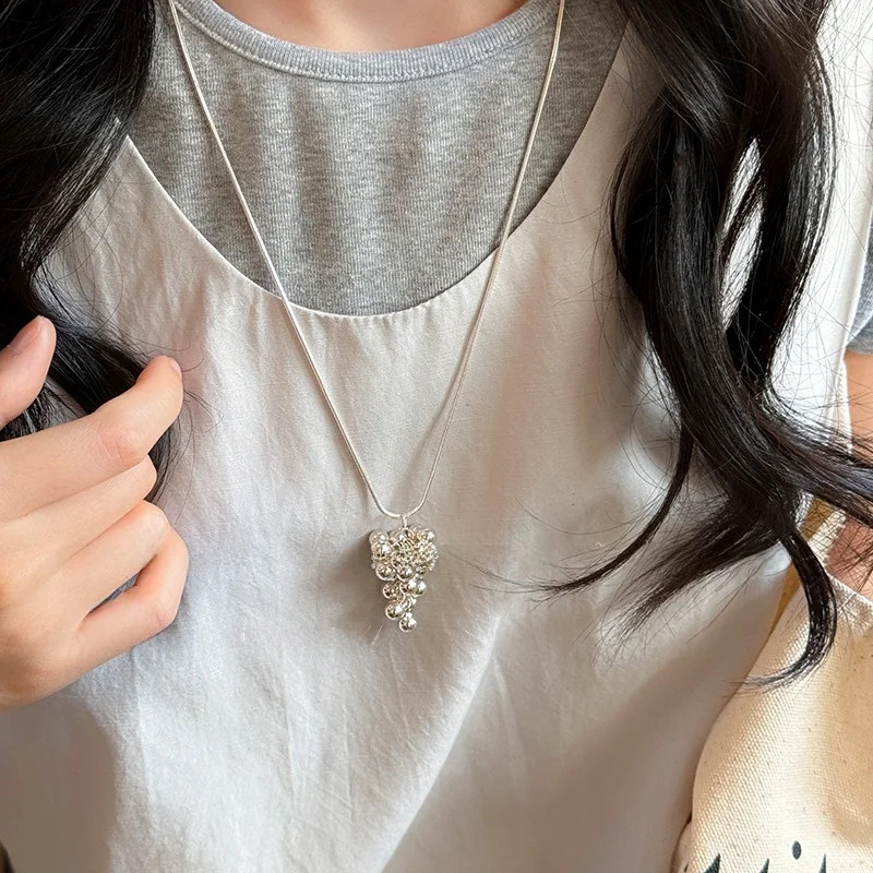 Women's Long Adjustable ape Bead Nelace Faionable Korean Sle Ins Versatile Clavicle Chain Accory Fre Outlined