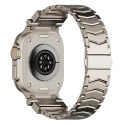 Luxurious Titanium Metal Band for Apple Watch - Premium Men's Strap Bracelet (Titanium color)