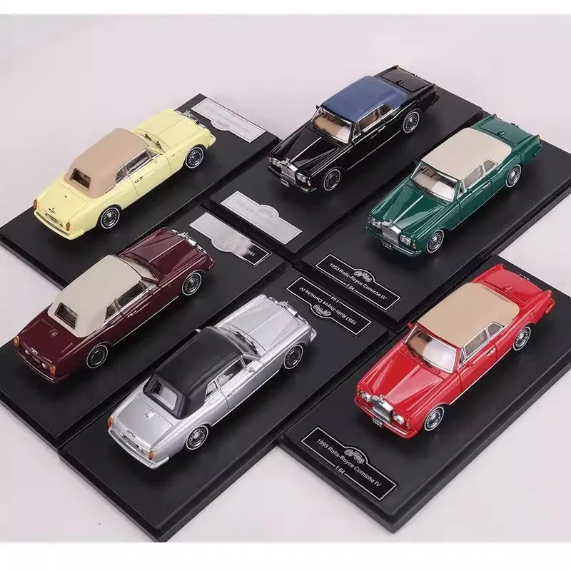 재고 있음 Gfcc 1:64 Rolls-Royce Corniche Iv 1993 빈티지 자동차 합금 미니어처 롤스로이스 다이캐스트 모델 장난감 어린이 선물