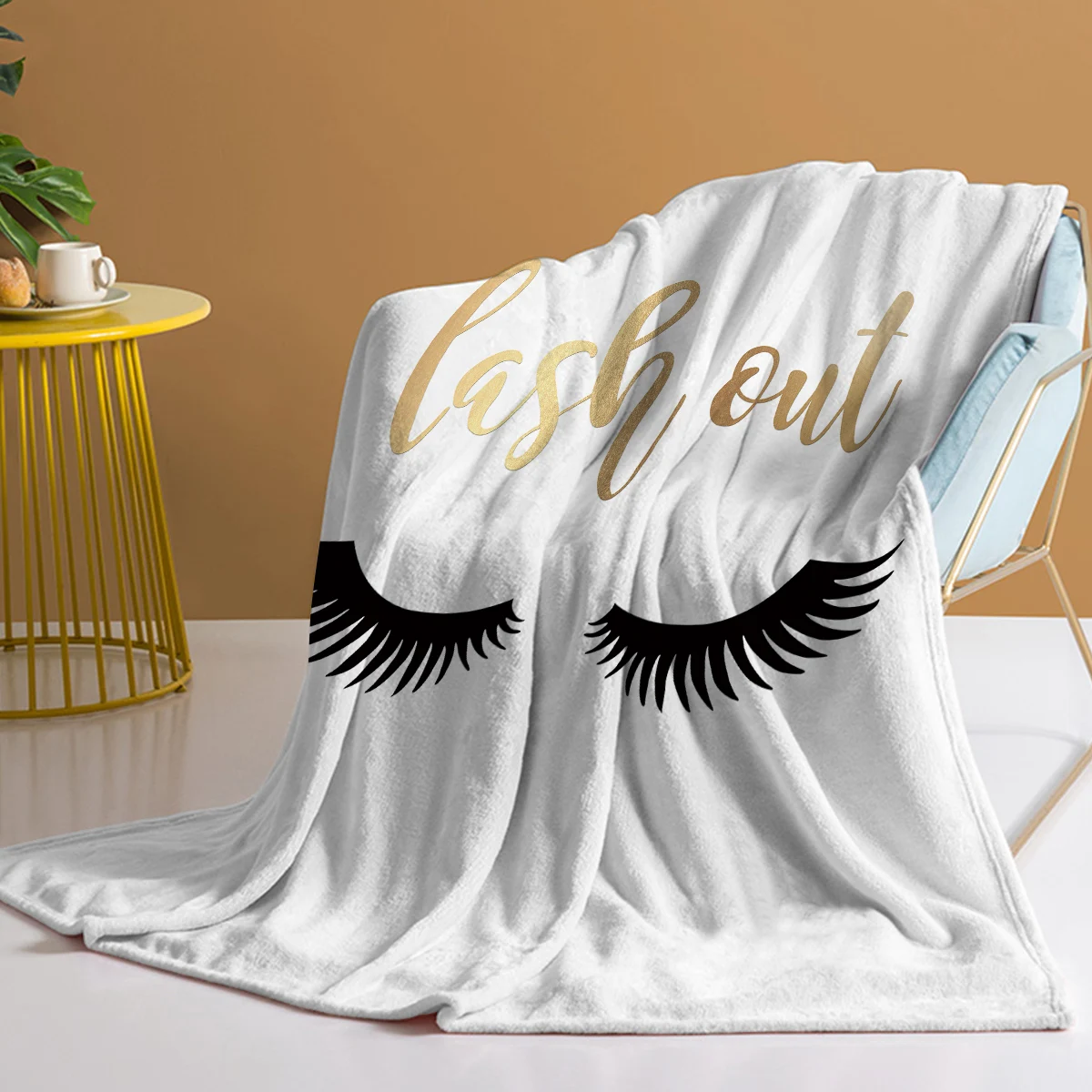 Long Eyelashes Printed Throw Blanket 1