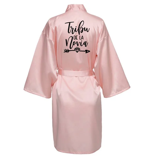 Women La Novia Spain Inscriptions Team Bride Wedding Kimono Satin Pajamas Bridesmaid Bathrobe Bachelorette Hen Party Robe Z001 2