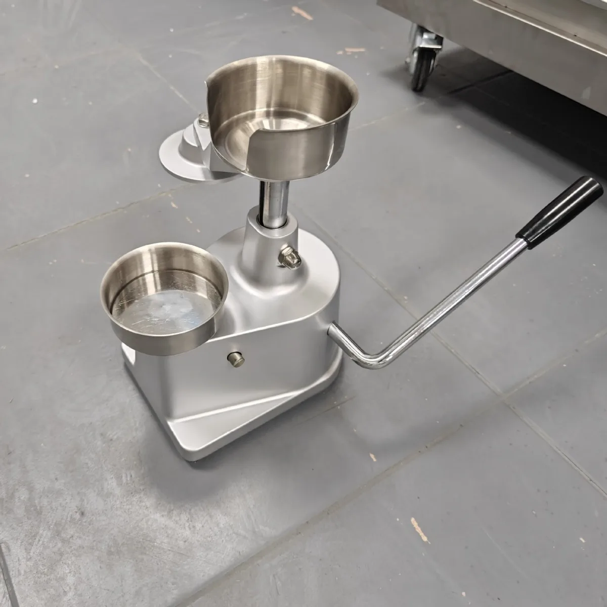 Stainless steel burger patty forming machine Manual press beef patty machine, commercial press meat machine