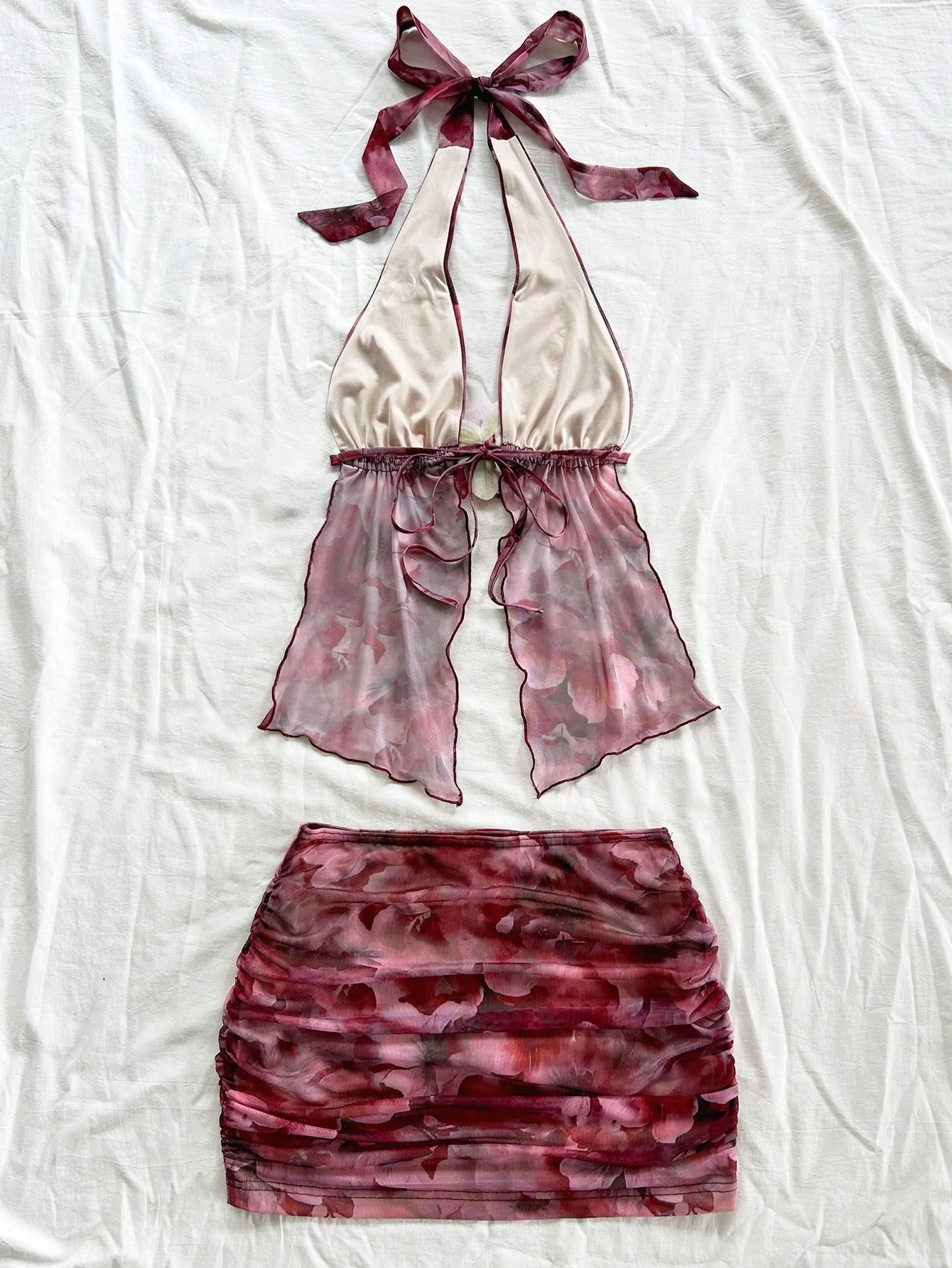รูปสินค้า ชุดเซ็ตเสื้อกระโปรงลายดอก สวยหวานใส่ได้ทุกวัน
