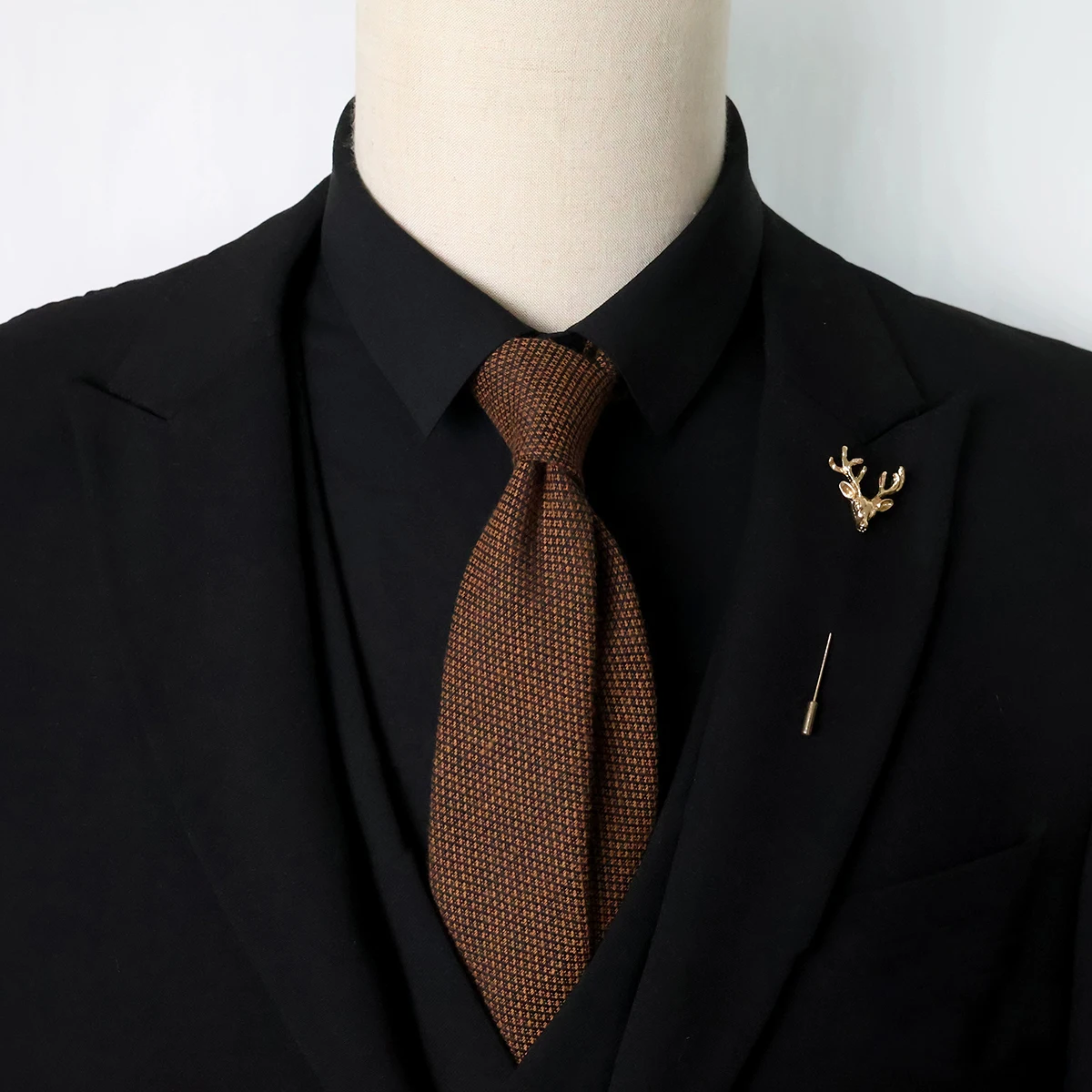 slim fit dress slacks Black Gold Snowflake Satin Tie main image 1