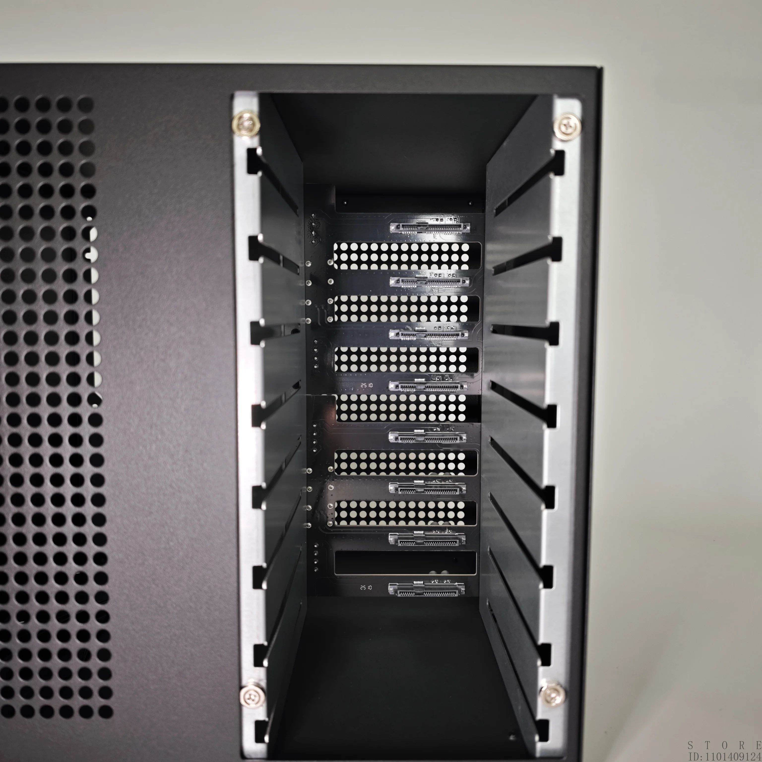 8베이 NAS 섀시, 백플레인 사지타리우스 ATX 전원 공급 장치, MATX 마더보드, 풀 하이트 PCIe 슬롯
