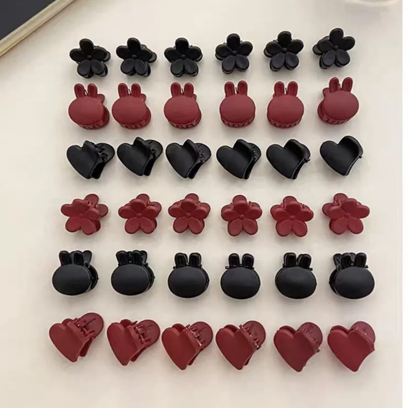1/10/12Pcs 블랙 레드 하트 플라워 매트 작은 머리 발톱 미니 벨벳 걸스 클립 키즈 액세서리 스타일링 헤어핀 도구 여성