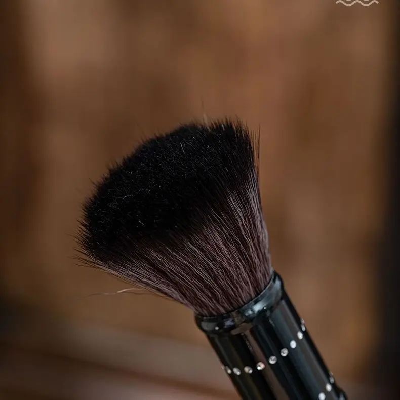 Description Picture 5 of itemSix Piece Set of Black Pottery Tea Ceremony Accessories for Storing Tea Knives, Needles Clips Scraping and Brewing Tools