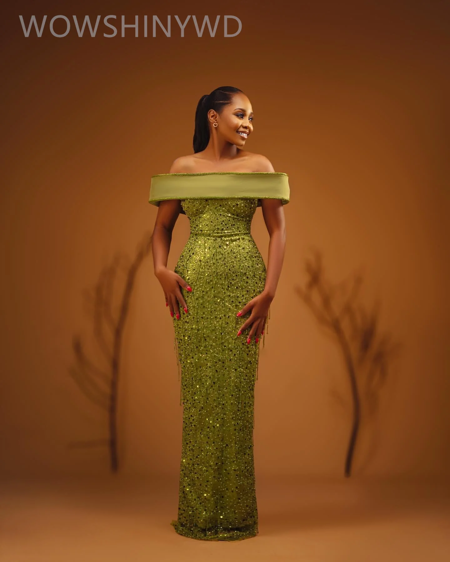 

2024 Plus Size Green Straight Prom Dresses Sequined Beaded Evening Formal Party Second Engagement Birthday Gowns Dress ZJ82