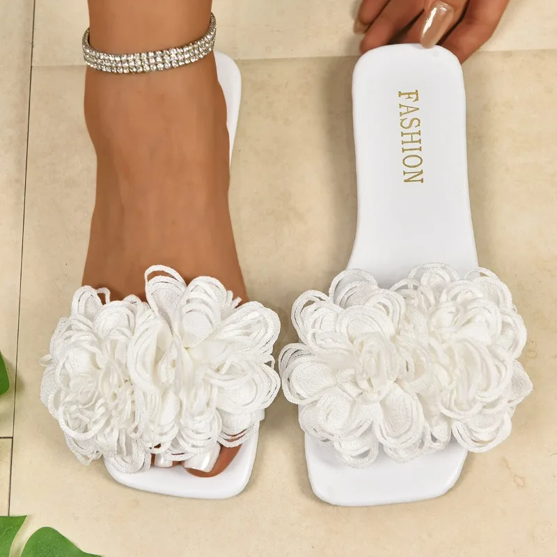 Neue Sommer-Damen-Slipper mit eckiger Zehenpartie, luxuriöse, floral verzierte flache Sandalen, modische, niedrig geschnittene Hausschuhe – Detail 33