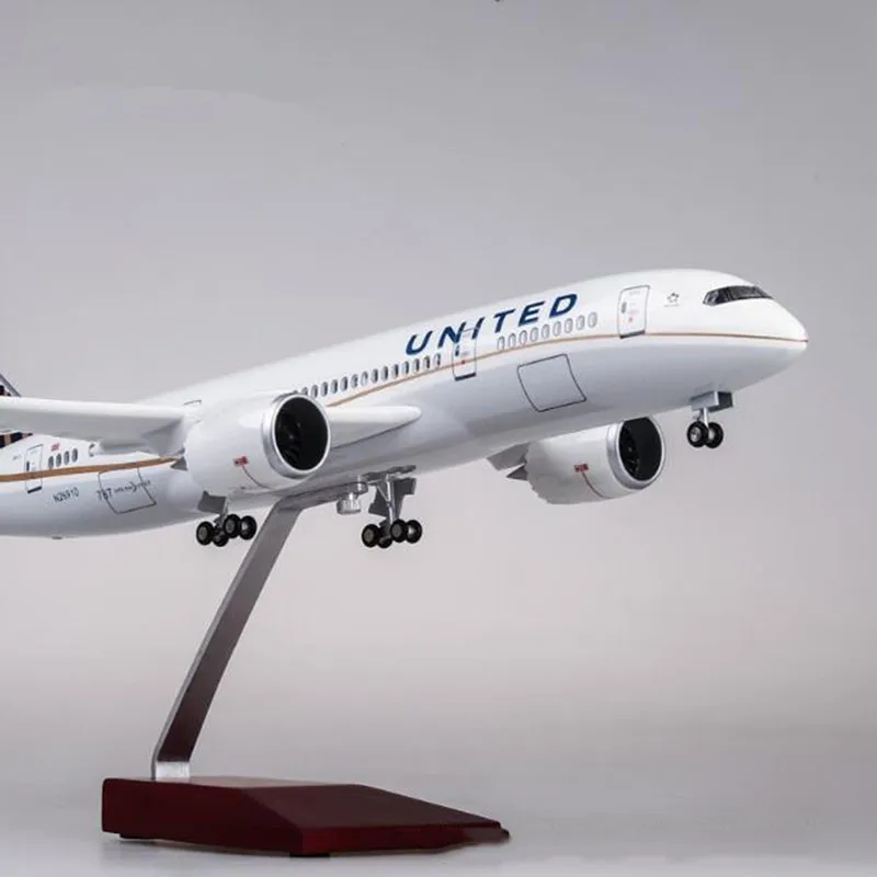 

1:130 Scale Diecast 43cm Model United Airlines Boeing B787 Resin Airbus Airplane With Light A Wheel Collection Display For Adult