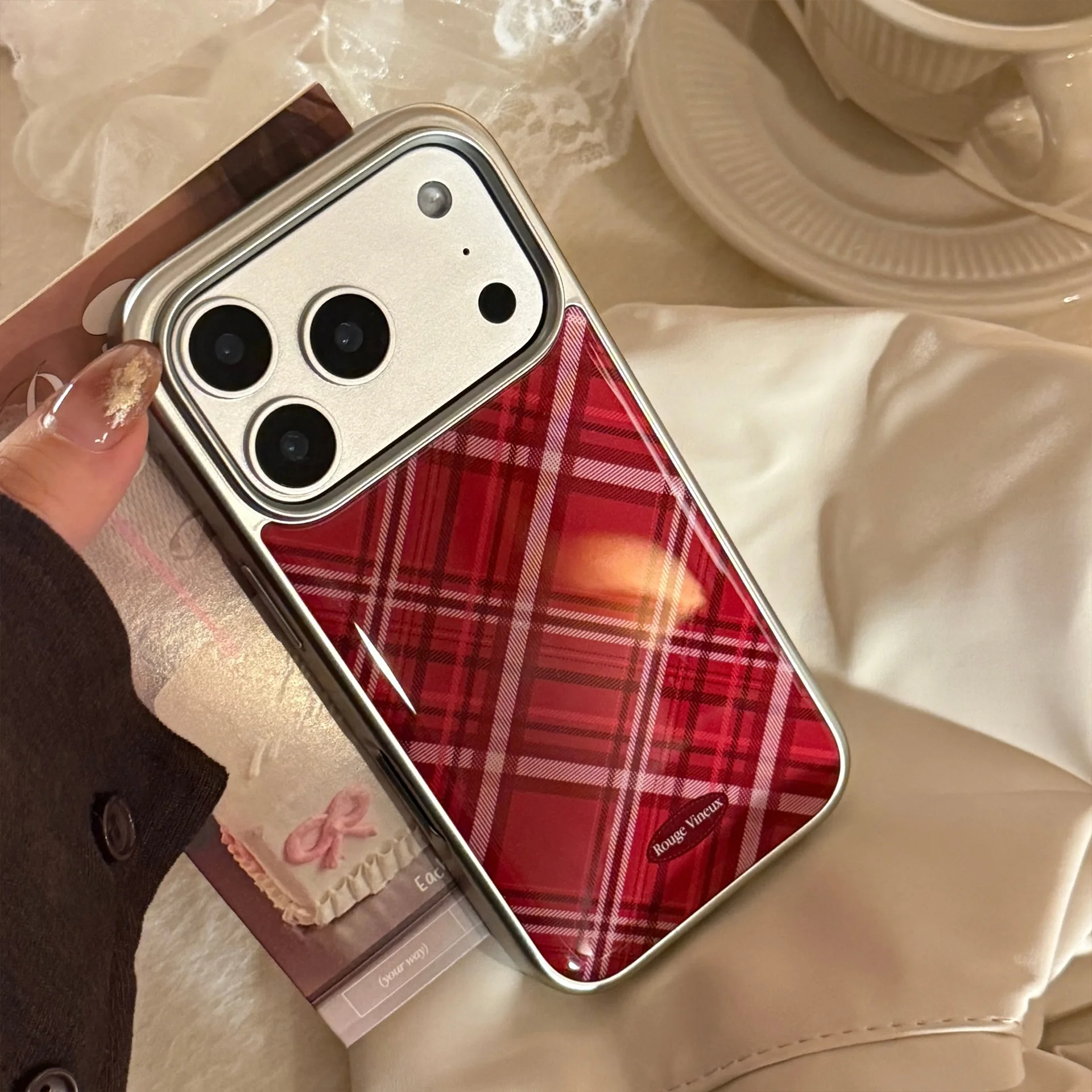 Grid Pattern 3D Love Heart Button Phone Case with Silver Edge Plating - Shockproof Hard Cover