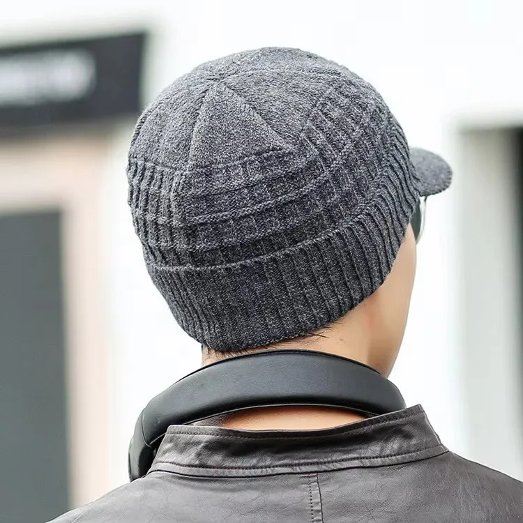 Men's Skullies Beanies with Visor for Warmth Winter Knit Earmuffs Thick Wool Lined Skull Ski Baseball Cap Winter Outdoor Riding 4