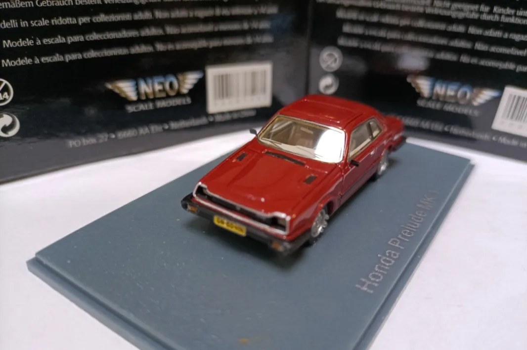 

Neo 1/87 Honda Prelude MK1 Collector Edition Metal Diecast Model Toy Gift