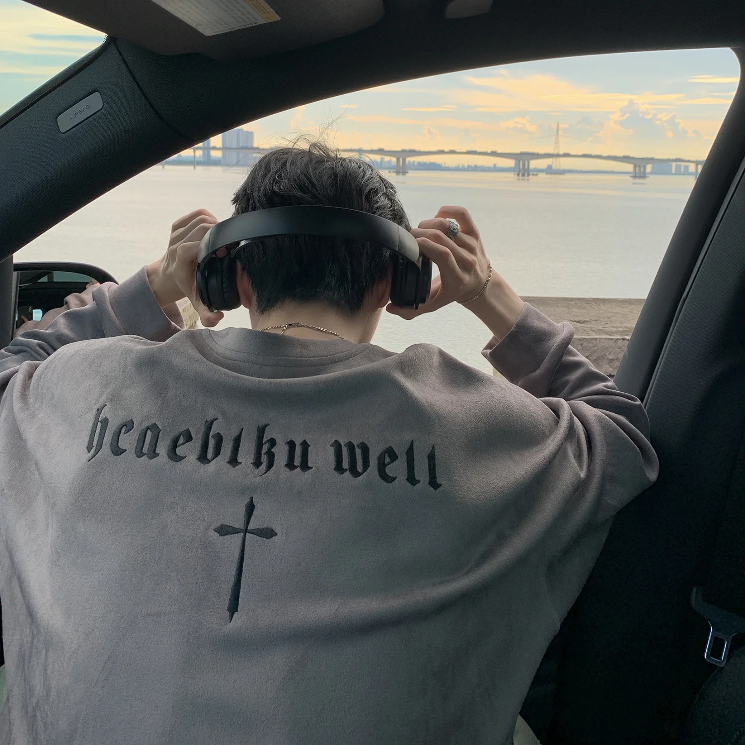 

Exquisite suede oversize sweatshirt for men autumn casual hooded top American trendy brand loose jacket men clothing sweatshirt