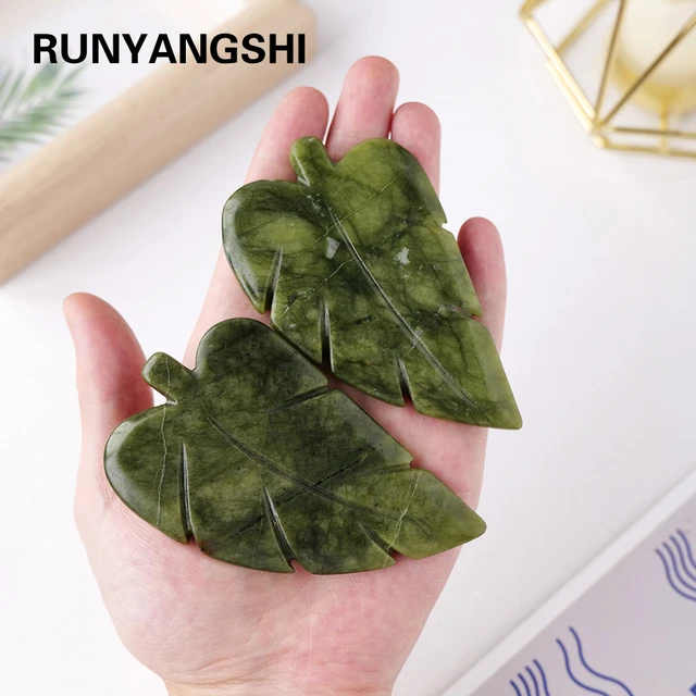 Natural Stone Green Jade Xiuyu Jade Leaf Shape Stone Crafts Carving  Material Spiritual Meditation Quartz For