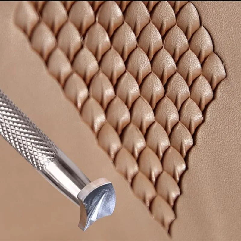 Fish Scale Leather Stamp Tool 304 Stainless Steel 3D Embos Punch For Veg-Tanned Leather Craft With Geometric Carving & Printing