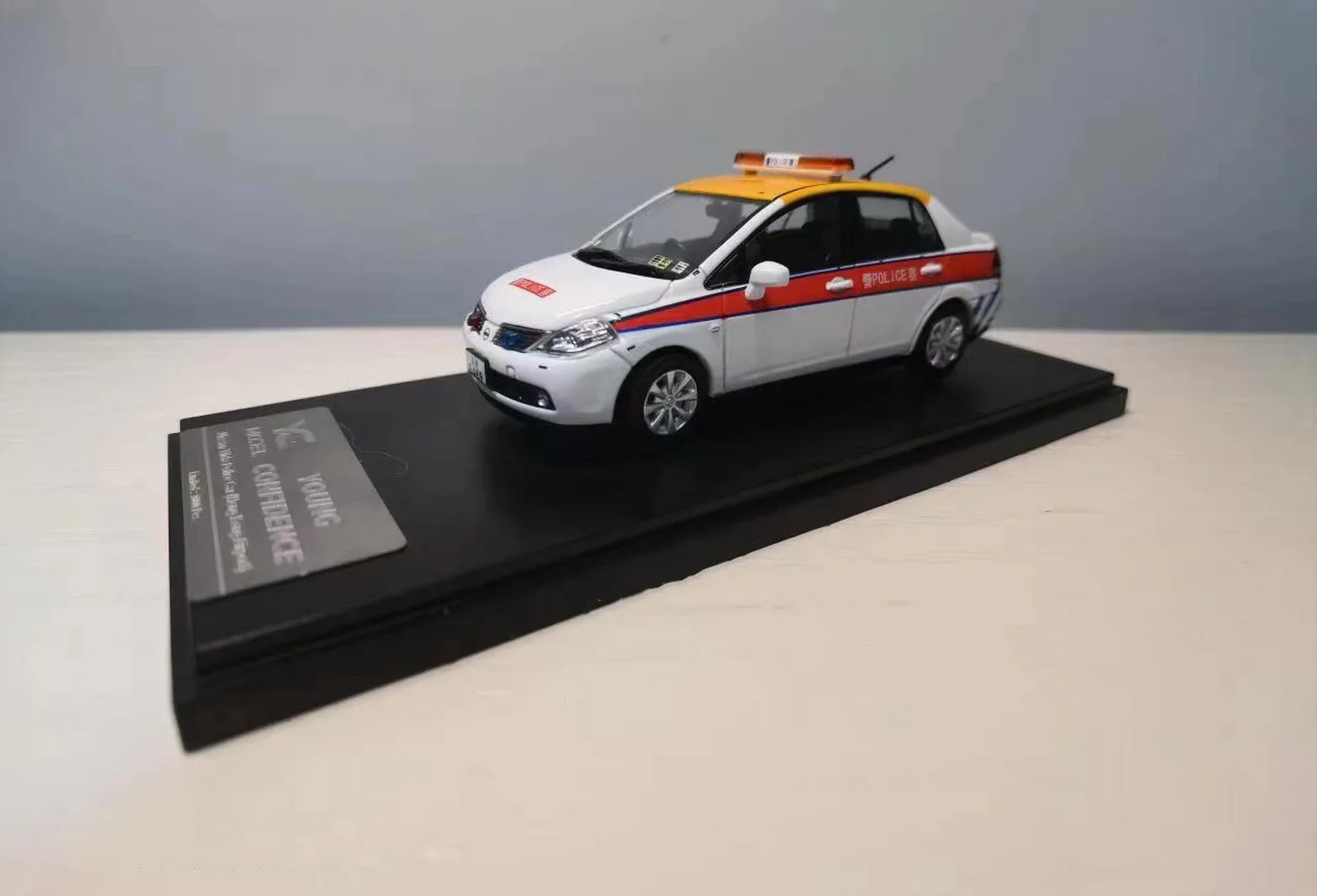 

YC Model 1/43 NISSAN TIIDA Hongkong Poli_ce 2005 Diecast Car Model Toy 6496