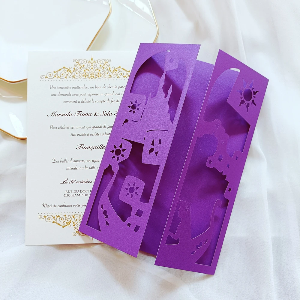 50X 보라색 라푼젤 사용자 정의 공주 웨딩 인사말 카드 DIY 골드 리본 봉투 Quinceanera 초대장