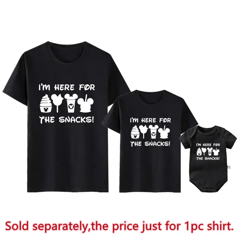 thumbnail image 1 of Estoy aquí solo por los bocadillos. Camiseta divertida con estampado de Mickey Mouse, trajes a juego para toda la familia, camisetas de Disney para padre, madre e hijos, 1 of 5
