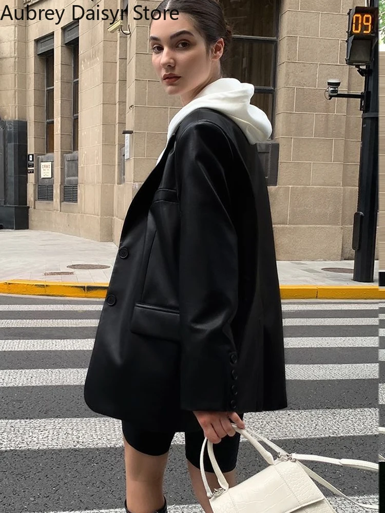 Рисунок 3 - Женский однобортный Блейзер в стиле панк