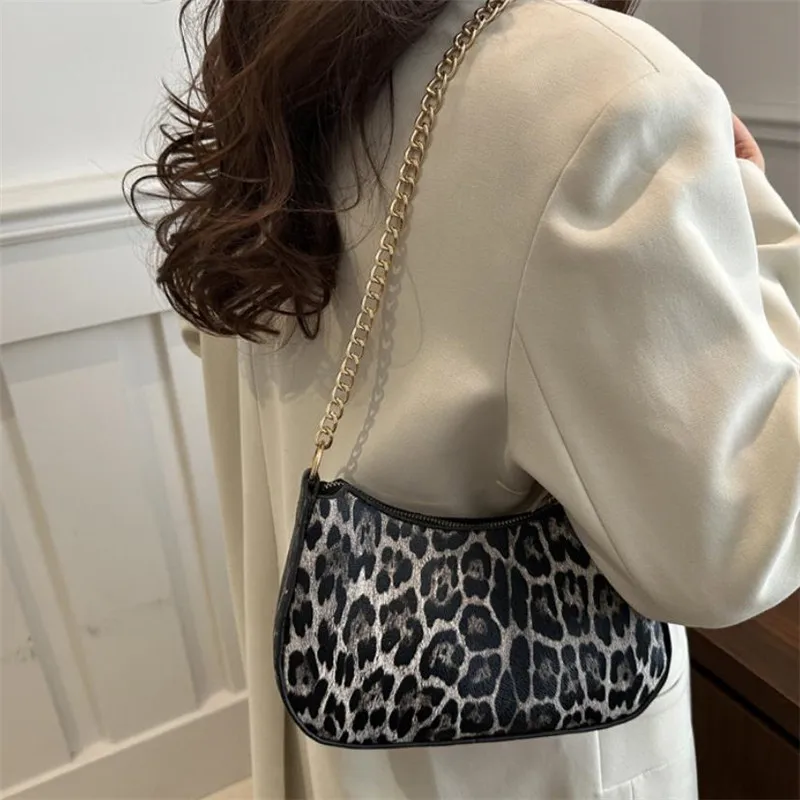 Retro Leopard Printed Chain Armpit Bag, Stylish Versatile Ladies Handbag Shoulder Bag for Daily Work, Travel, Parties, and Gift