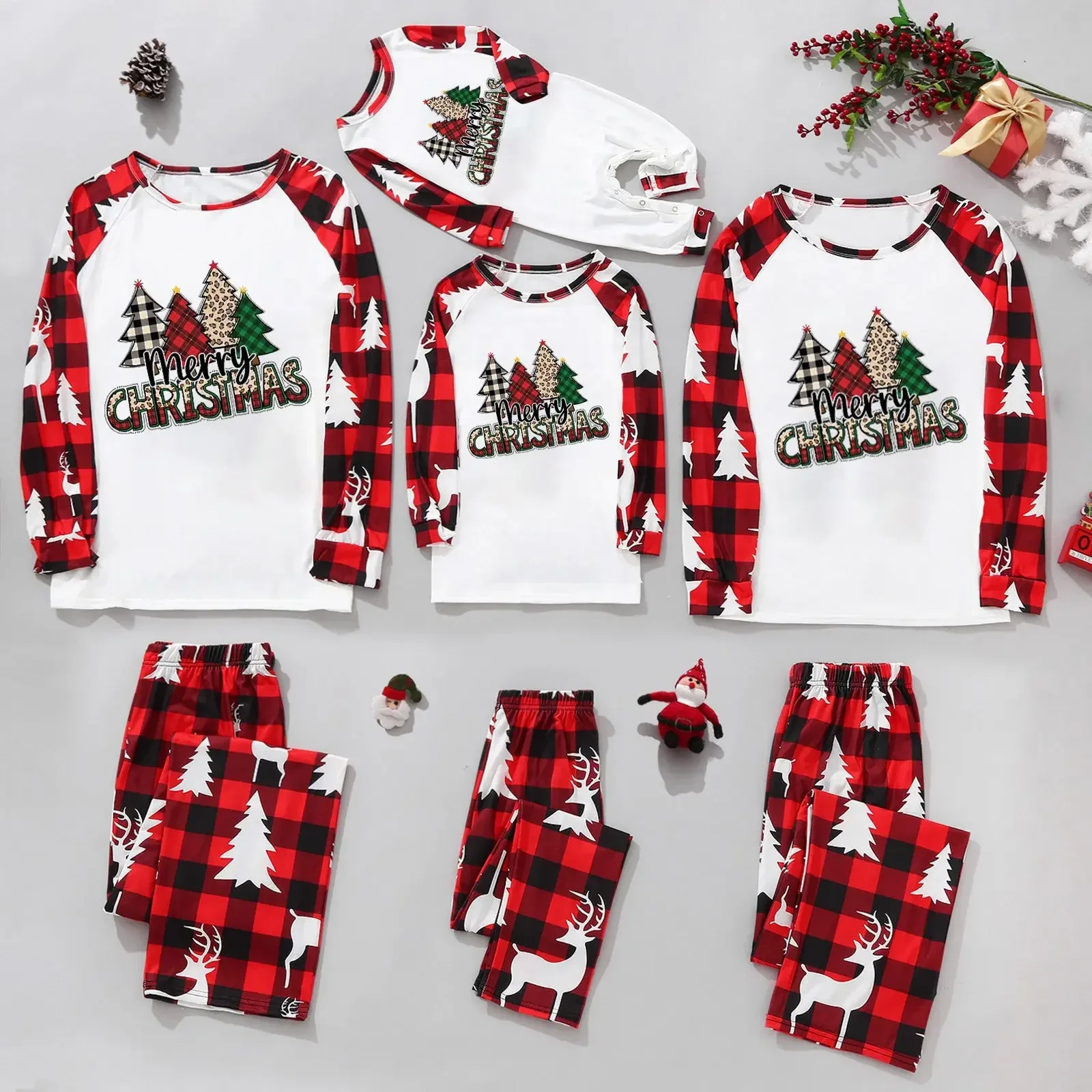 Conjunto de pijamas navideños familiares nuevos de 2024, conjuntos a juego para mamá, hija, papá, hijo y bebé, ropa de dormir suave y bonita con estampado de dibujos animados, pijamas con aspecto navi