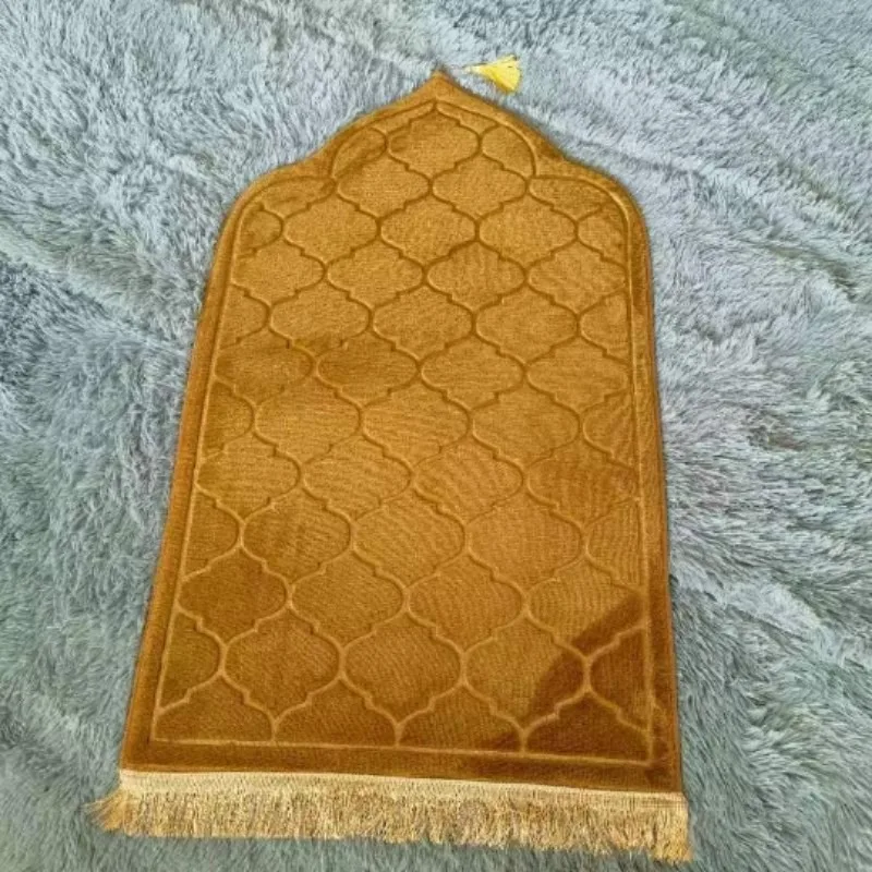 Floor Mat Prayer Mat Flannel Prayer Mat for Muslim Ramadan Thick Printing Carpet Worship Kneel Embossing Floor Carpet Non-slip Soft Travel Prayer Rug