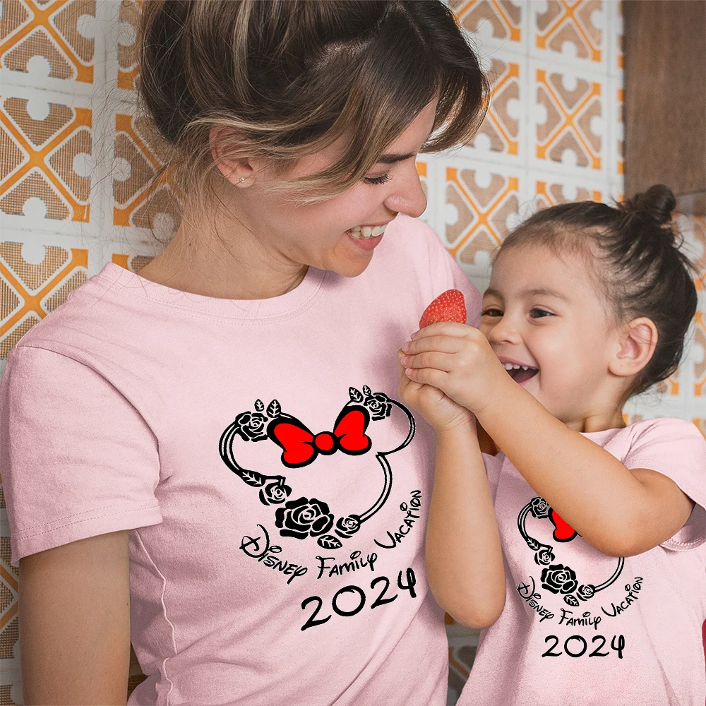 

Disney Minnie Flower Aesthetic Clothes Mom and Daughter T-shirt Fashion Beatuful Print Summer Casual Pink Tops Urban Streetwear
