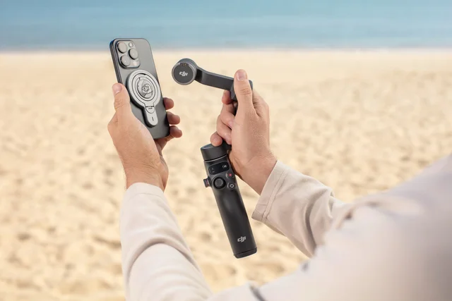 【美品】DJI Osmo Mobile 7P + 磁気クイックリリースプレート 楽天市場】公式限定セット DJI Osmo Mobile 7 ＋ DJI OM磁気