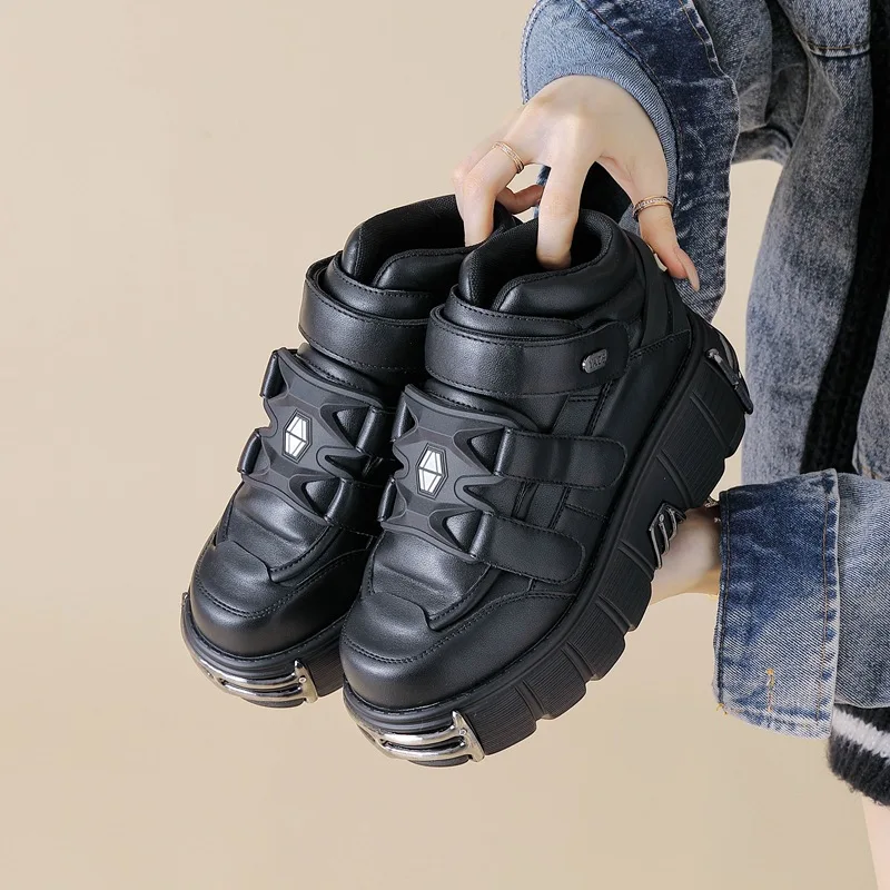 2025 New Punk Style Women's Black Shoes Rock Metal Decorative Strap High Heel Platform Shoes Men's Sports Shoes Women's Boots 4